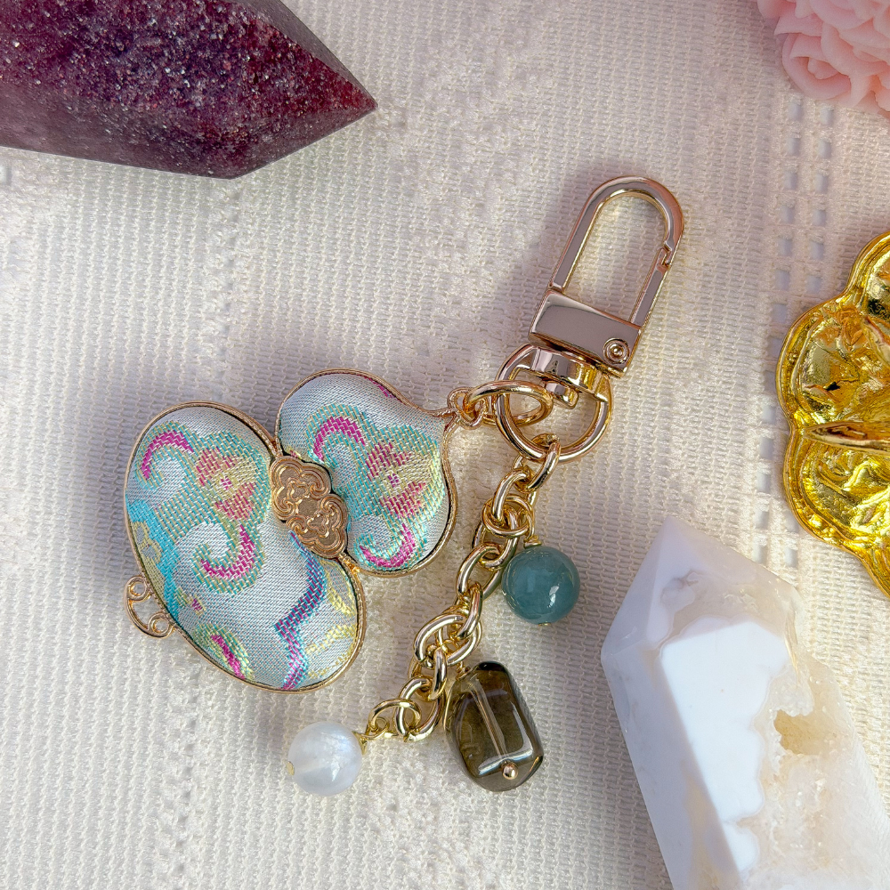 绿双喜 Hulu Reversible Bag Charm
