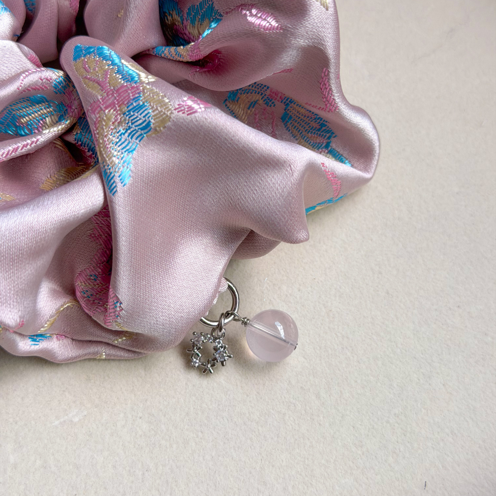 彩蝶飞舞・Cǎi Dié Fēi Wǔ Scrunchie
